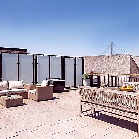 Intown Residences 4*
