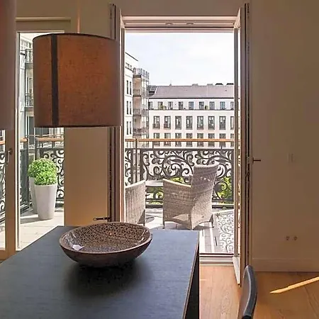 호텔 Intown Residences